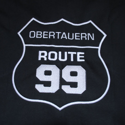 Bekleidungs-Stickerei in Salzburg, Obertauern – Bestickung von T-Shirts, Jacken, Hemden,…